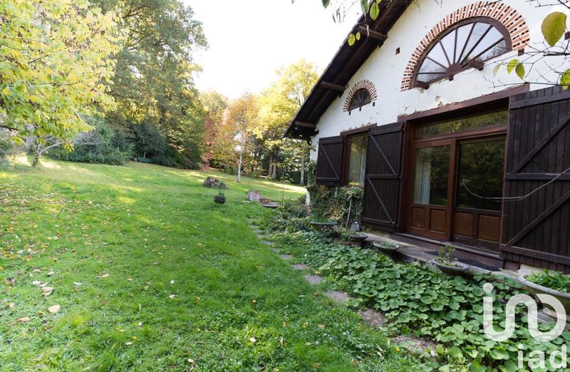 Maison - 249 m² - 7 pièces