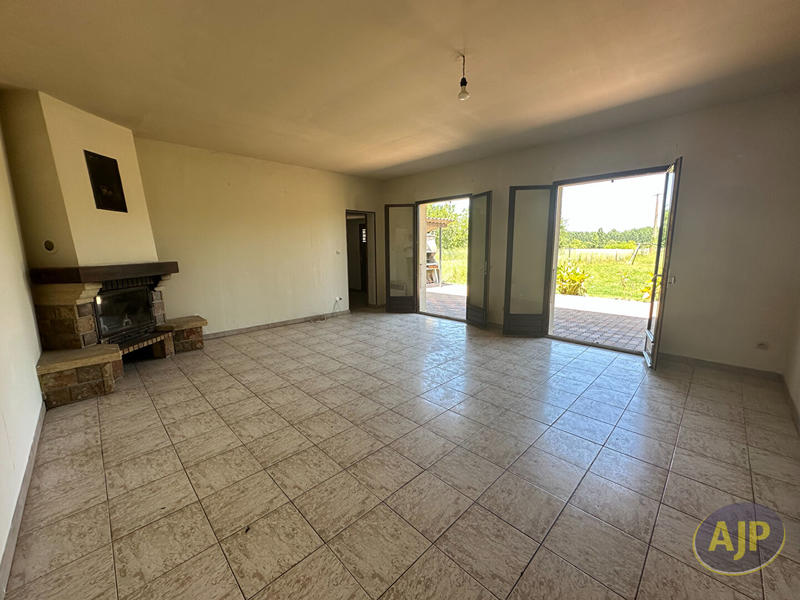 Maison - 93 m² - 4 pièces