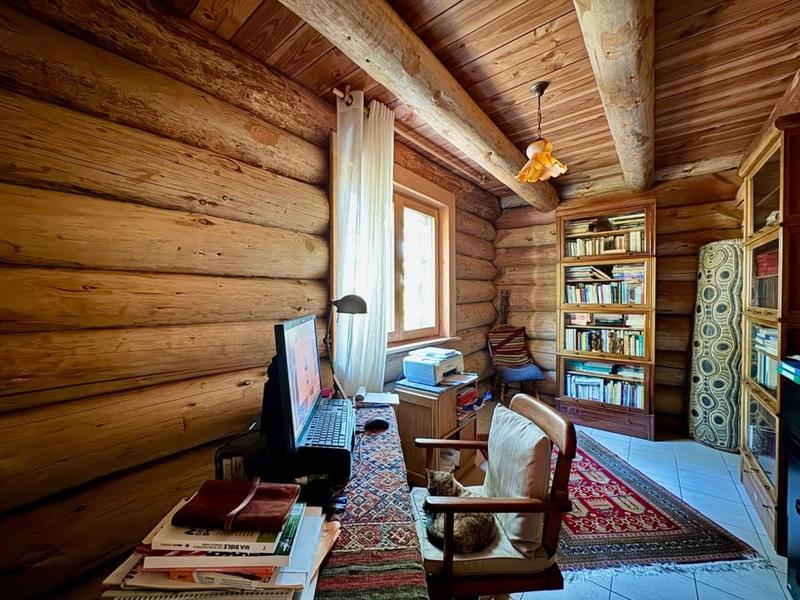 Propriété - 260 m² - 9 pièces