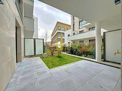 Appartement - 100 m² - 5 pièces