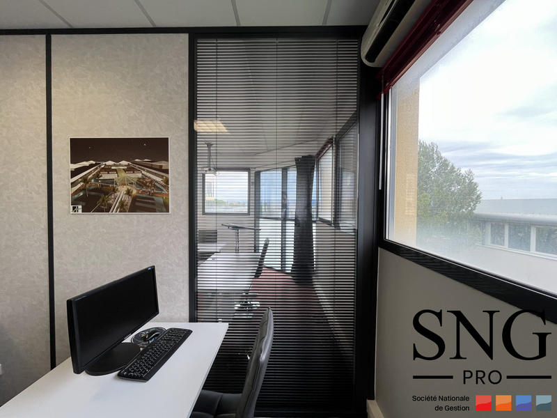 Bureau - 233 m² - 5 pièces