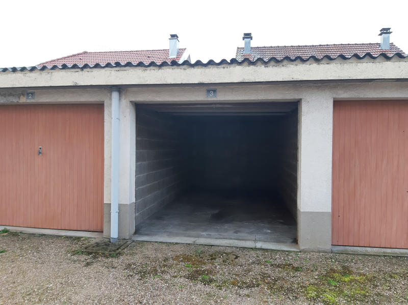 Parking / Garage - 15 m²