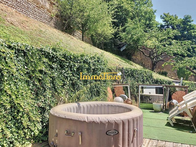 Maison - 175 m² - 8 pièces