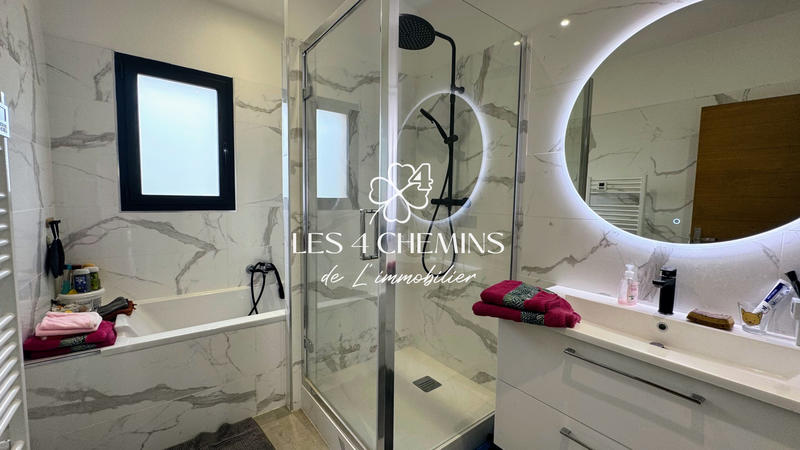 Villa - 200 m² - 7 pièces