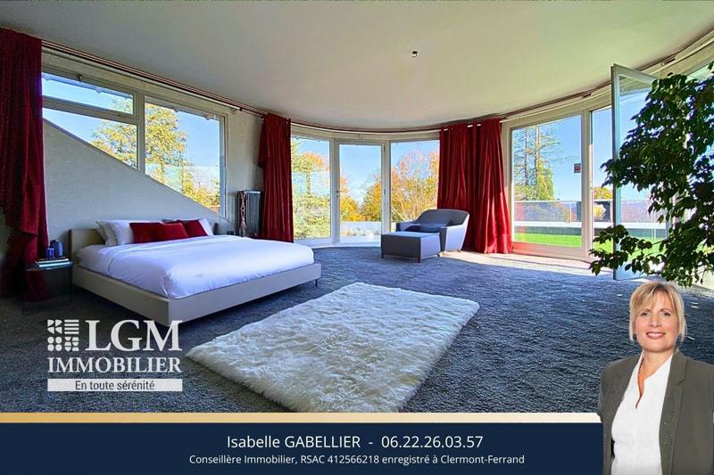 Villa - 288 m² - 6 pièces