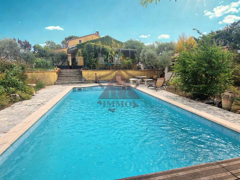 Maison - 114 m² - 6 pièces