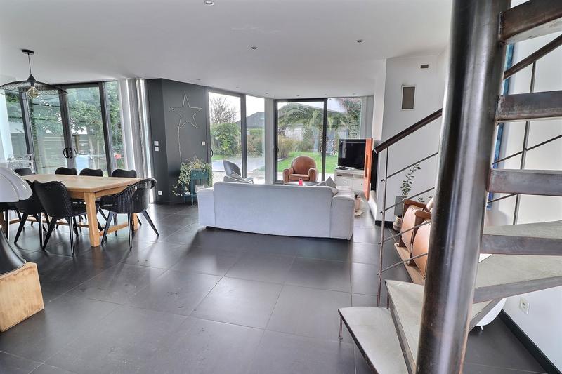 Maison - 147 m² - 6 pièces