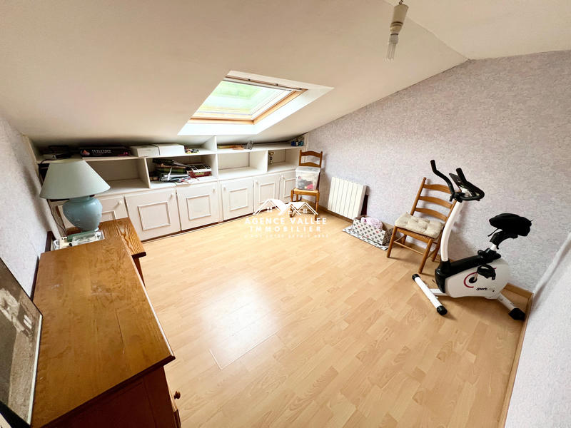 Maison - 137 m² - 8 pièces