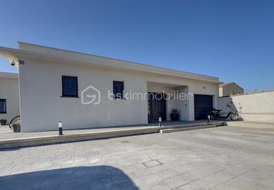 Maison - 180 m² - 6 pièces