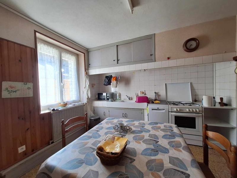 Maison - 92 m² - 5 pièces