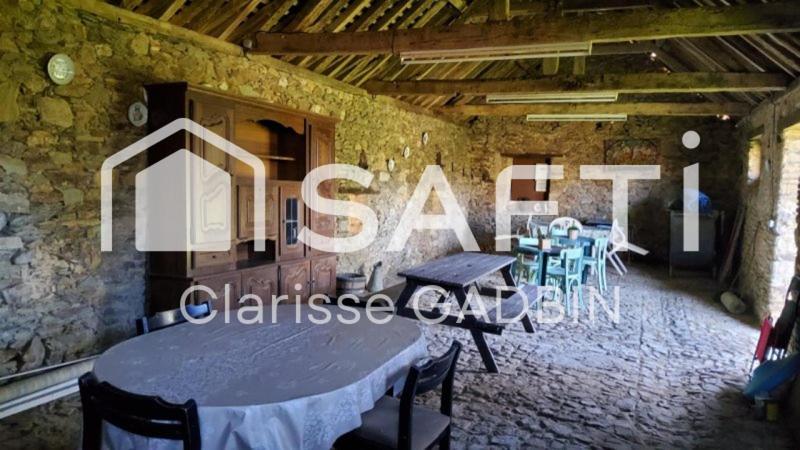 Propriété - 220 m² - 12 pièces