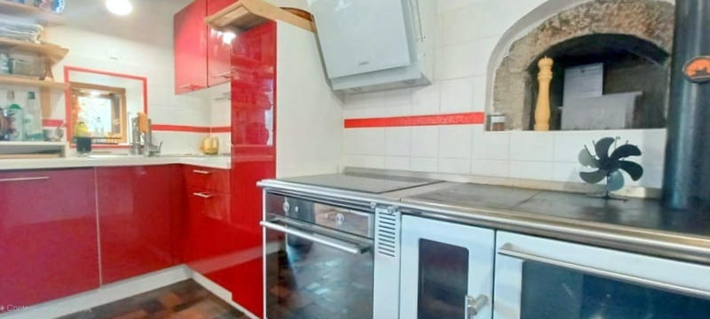 Maison - 230 m² - 7 pièces