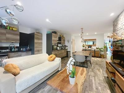 Appartement - 75 m² - 3 pièces