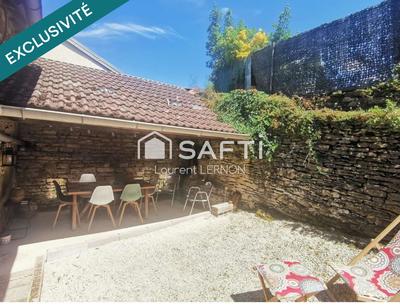 Maison - 105 m² - 5 pièces