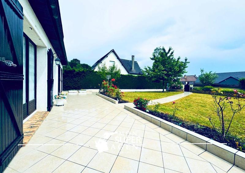 Demeure - 152 m² - 6 pièces