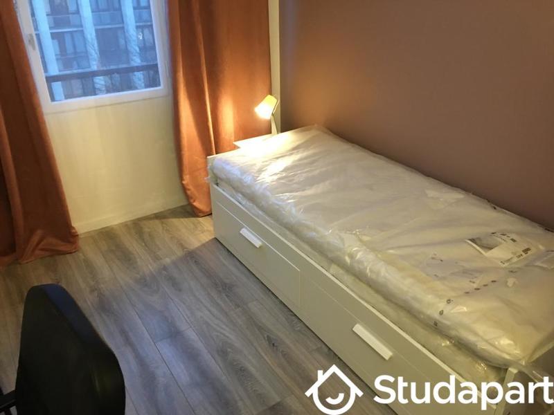 Chambre - 10 m² - 1 pièce