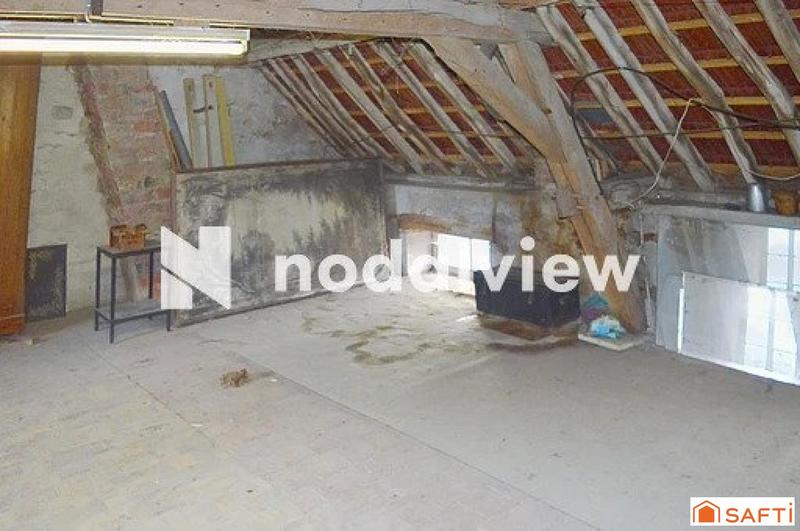 Maison - 180 m² - 8 pièces