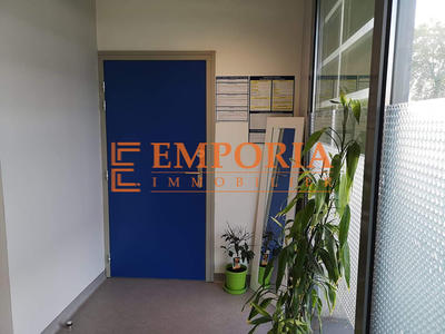 Local commercial - 74 m² - 3 pièces