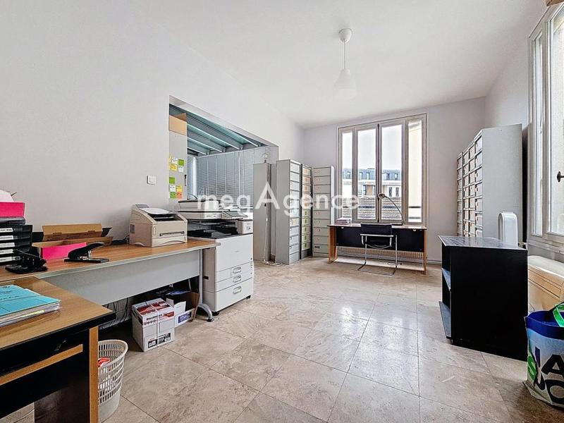 Appartement - 265 m² - 9 pièces