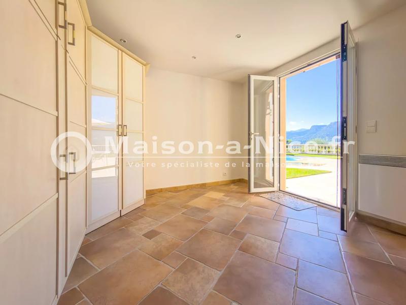 Maison - 156 m² - 5 pièces