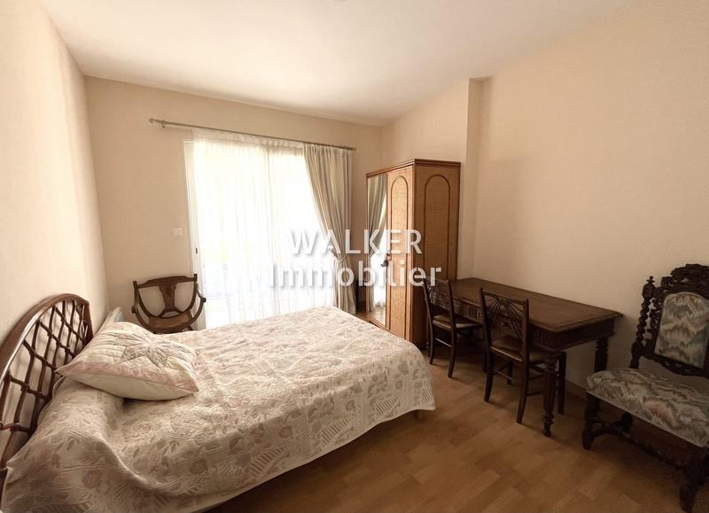 Villa - 260 m² - 10 pièces