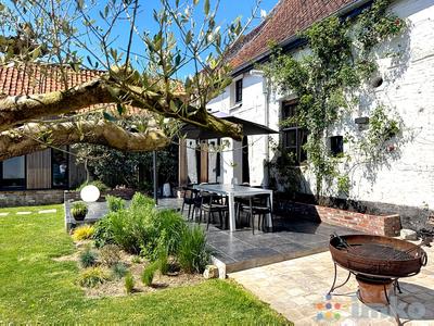 Ferme - 382 m² - 10 pièces