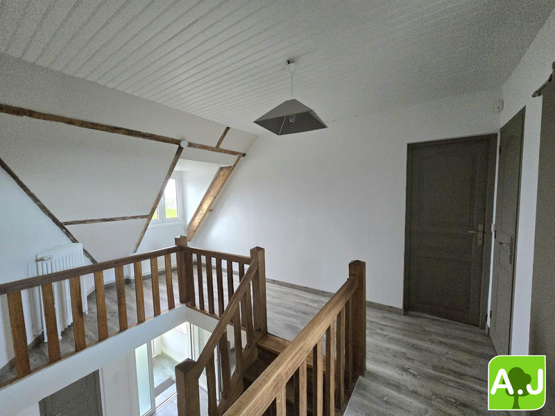 Maison traditionnelle - 125 m² - 6 pièces