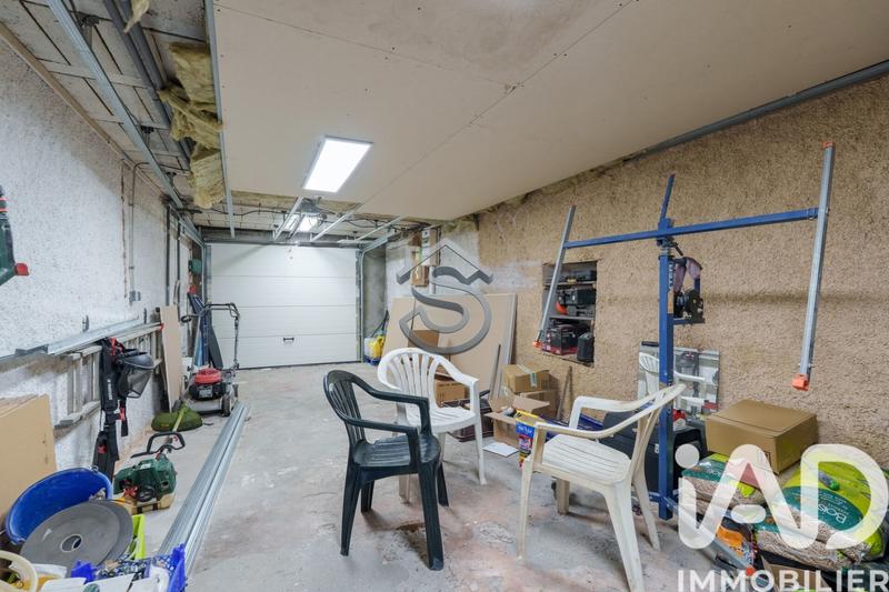 Maison - 243 m² - 7 pièces