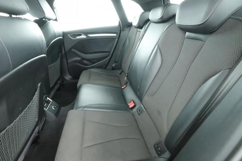 Audi A3 sportback 35 Tfsi Cod s tronic 7 150 ch