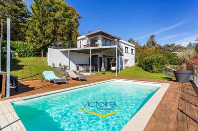 Maison - 183 m² - 5 pièces