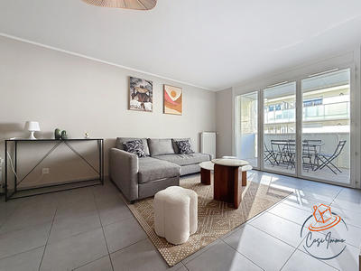 Appartement - 82 m² - 3 pièces