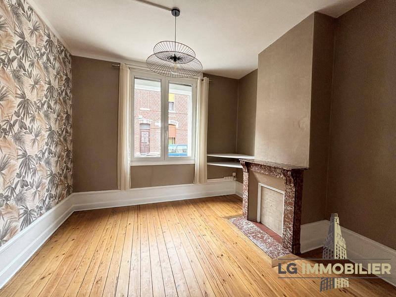 Maison - 87 m² - 7 pièces