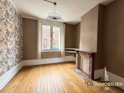 Maison - 87 m² - 7 pièces