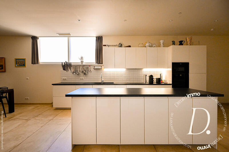 Appartement - 166 m² - 5 pièces