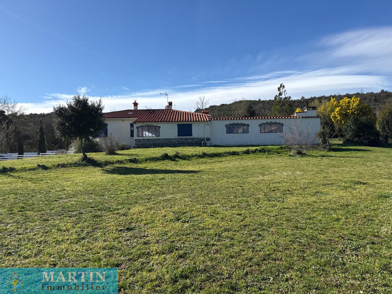 Villa - 176 m² - 8 pièces