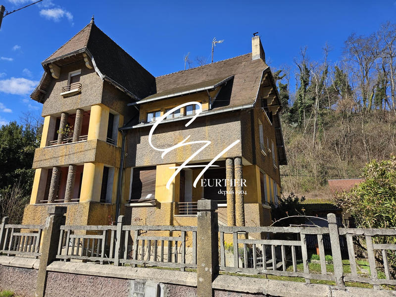 Appartement - 120 m² - 5 pièces