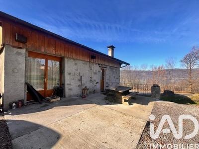 Maison - 91 m² - 3 pièces