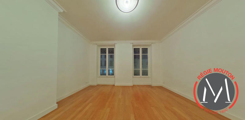 Appartement - 101 m² - 3 pièces