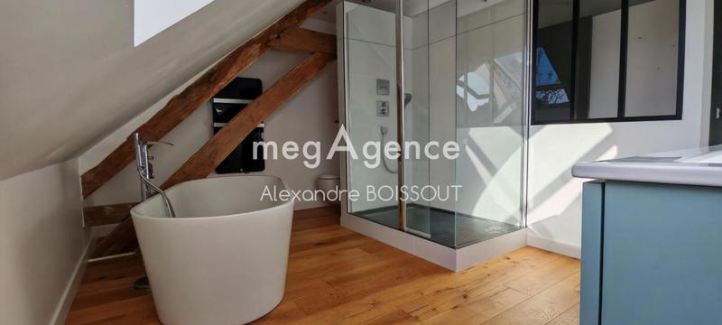 Maison - 219 m² - 4 pièces