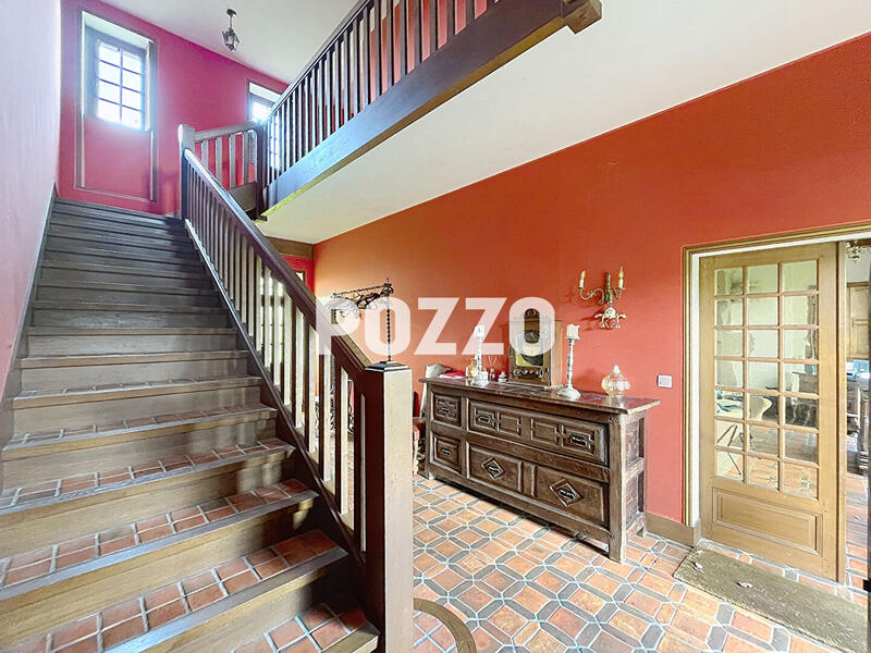 Maison - 280 m² - 7 pièces