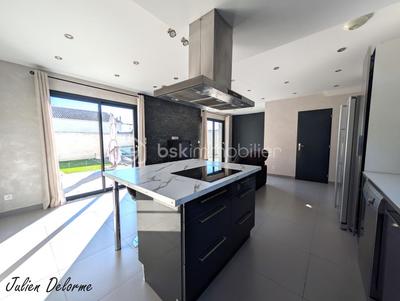 Maison jumelée - 75 m² - 3 pièces