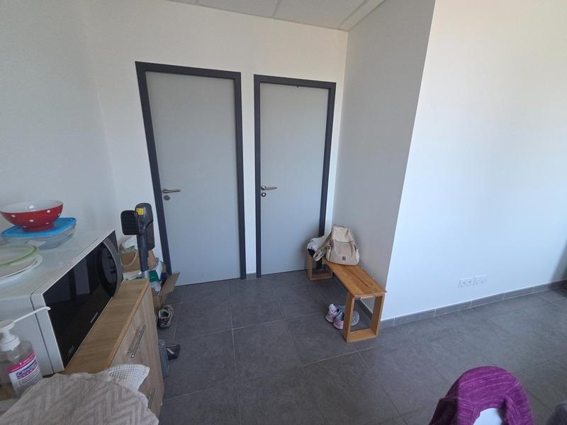 Local d'activité / Entrepôt - 91 m² - 7 pièces