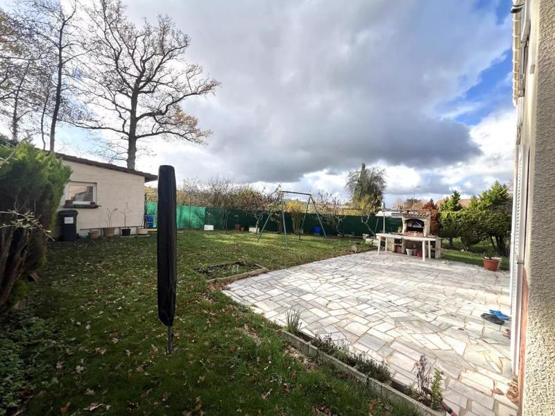 Maison - 96 m² - 6 pièces