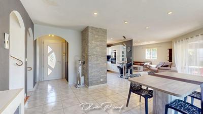 Maison - 152 m² - 7 pièces