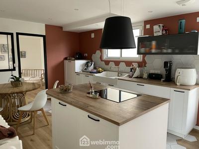 Maison - 200 m² - 8 pièces