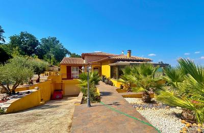 Villa - 185 m² - 6 pièces