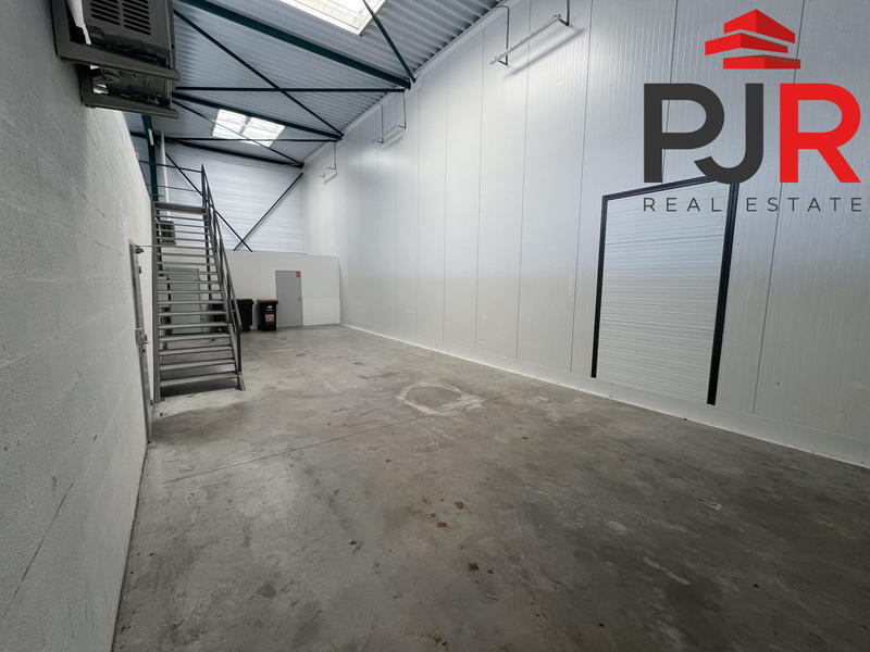 Local d'activités - 430 m²