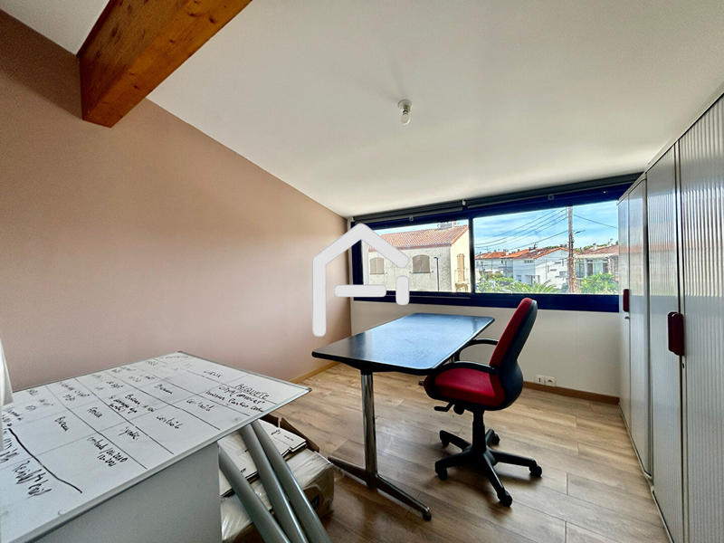 Local commercial - 75 m² - 4 pièces