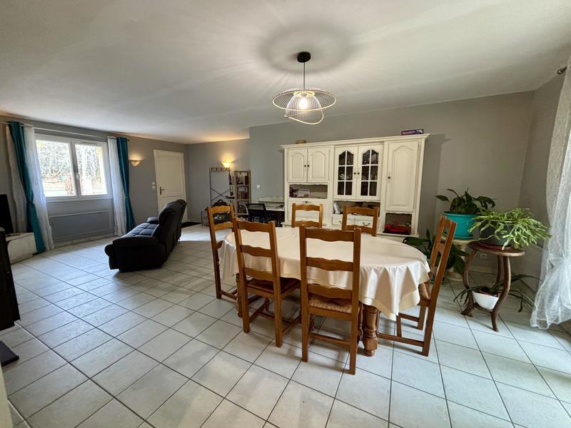 Maison - 88 m² - 5 pièces