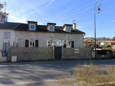 Maison - 187 m² - 12 pièces